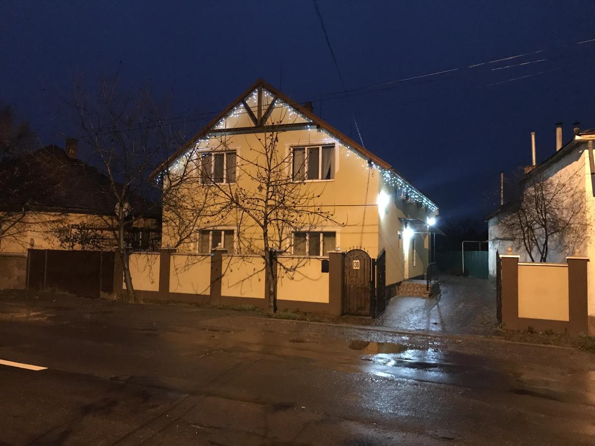 Міні Готель Вілла Вікторія Berehowo Zewnętrze zdjęcie